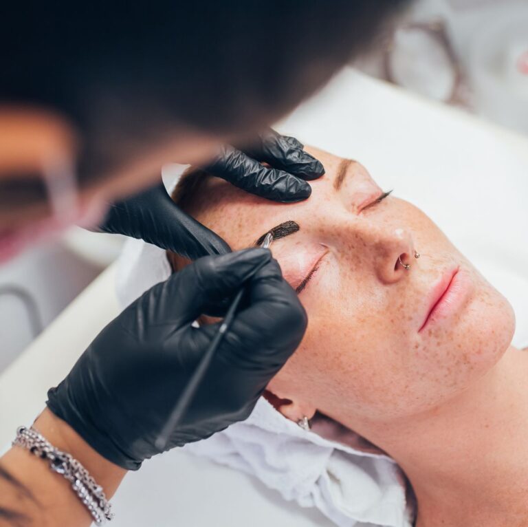 woman-getting-her-eyebrows-done-in-a-beauty-salon-royalty-free-image-1709302491
